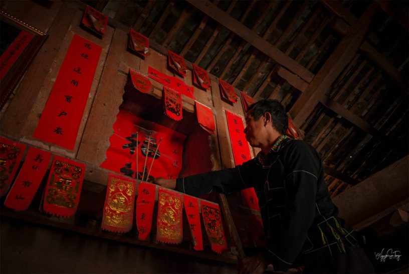 Tục dán giấy đỏ dịp Tết Nguyên đán của người Tày, Nùng Lạng Sơn