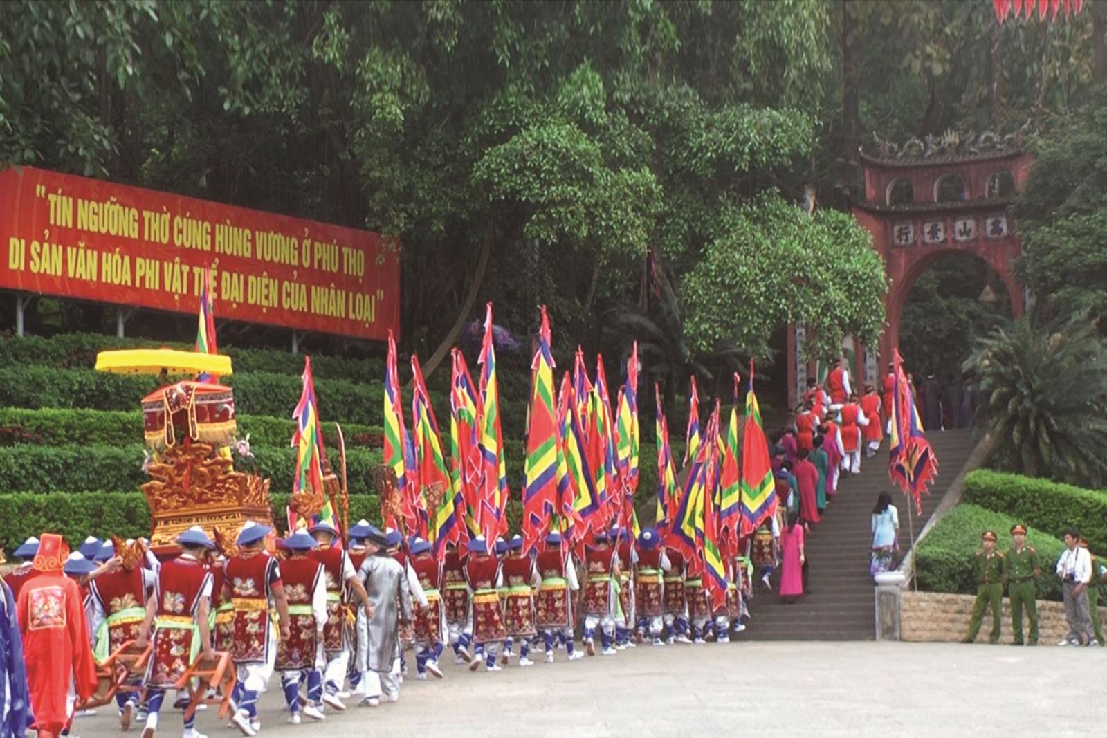 Vai trò quản lý của nhà nước và cộng đồng trong bảo tồn, phát huy giá trị di sản – trường hợp lễ hội giỗ Tổ Hùng Vương