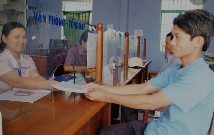 Một số giải pháp nâng cao chất lượng văn hóa công sở hiện nay