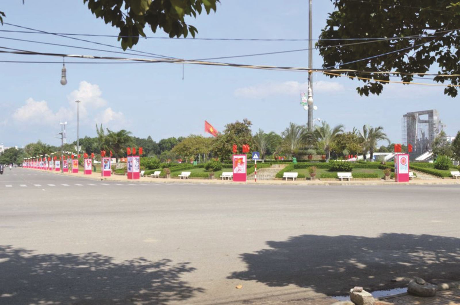 Ninh Thuận: Triễn lãm tranh cổ động khổ lớn 