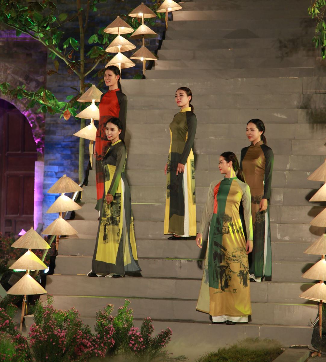 Bản sắc dân tộc trong trang phục áo dài Việt Nam