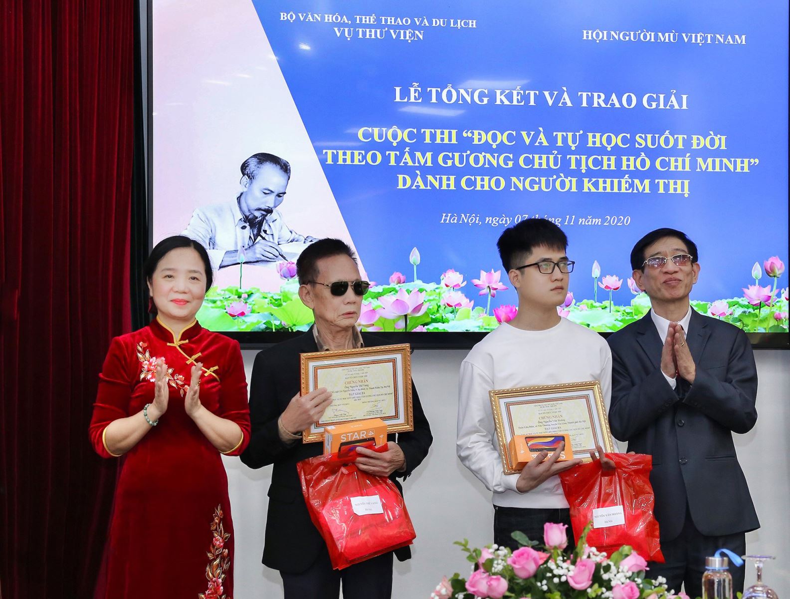 Lễ Tổng kết và trao giải Cuộc thi  “Đọc và tự học suốt đời theo tấm gương Chủ tịch Hồ Chí Minh”