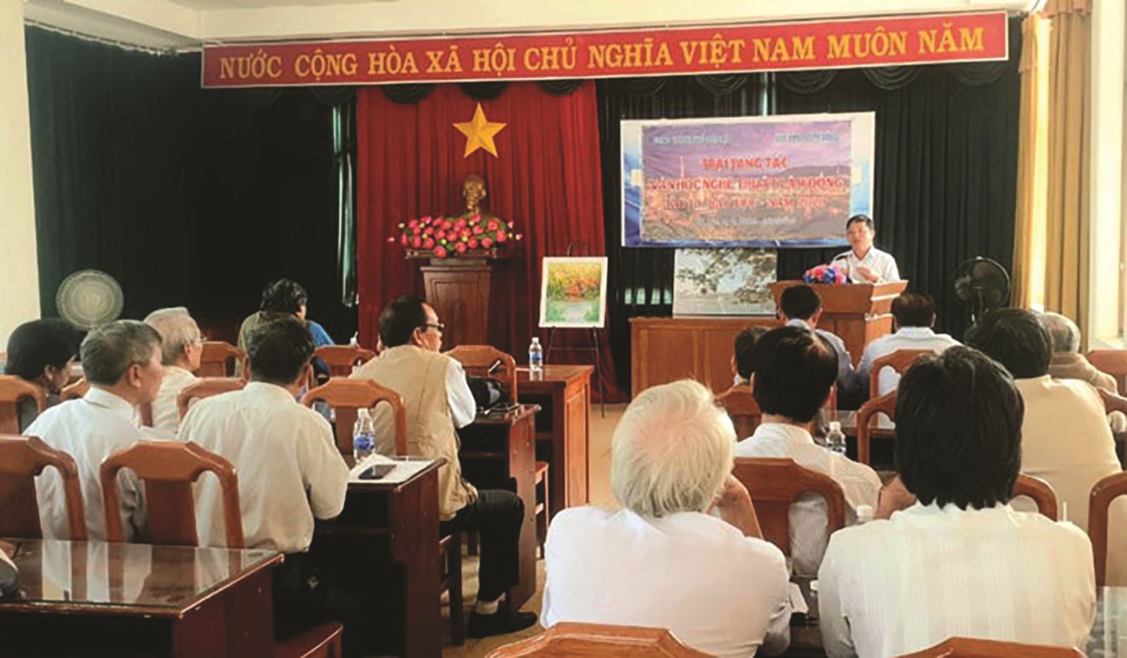 Lâm Đồng: Tổ chức trại sáng tác văn học nghệ thuật 