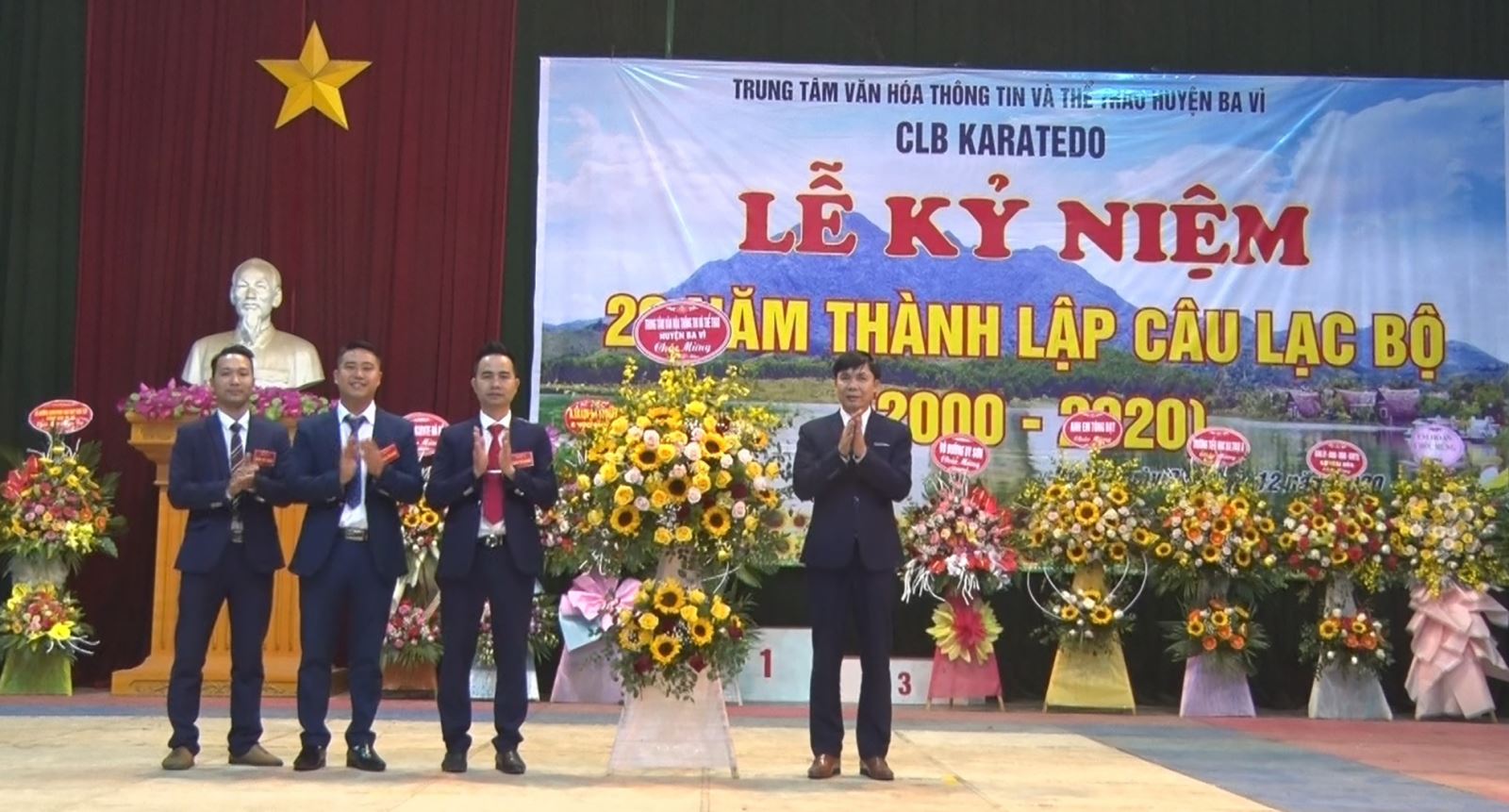 TP Hà Nội: Trung tâm Văn hóa Thông tin và Thể thao huyện Ba Vì: Lễ kỷ niệm 20 năm thành lập CLB Karatedo Ba Vì