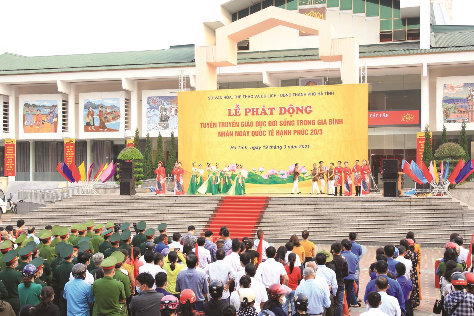 HÀ TĨNH: Tổ chức các hoạt động tuyên truyền nhân dịp kỷ niệm 20 năm Ngày Gia đình Việt Nam 