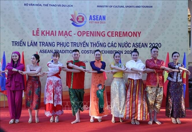 Đa dạng văn hóa trong ASEAN: Cơ hội, thách thức và những giải pháp gợi ý