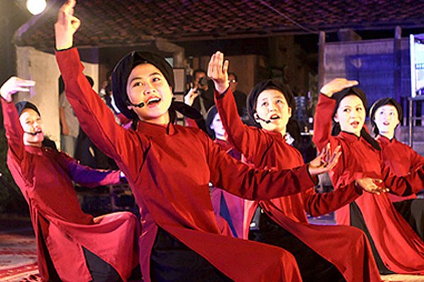 Bảo tồn, phát huy giá trị di sản văn hóa hát xoan Phú Thọ hiện nay