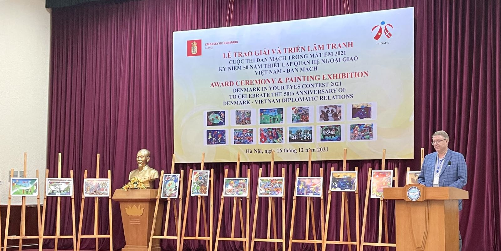 "Đan Mạch trong mắt em"