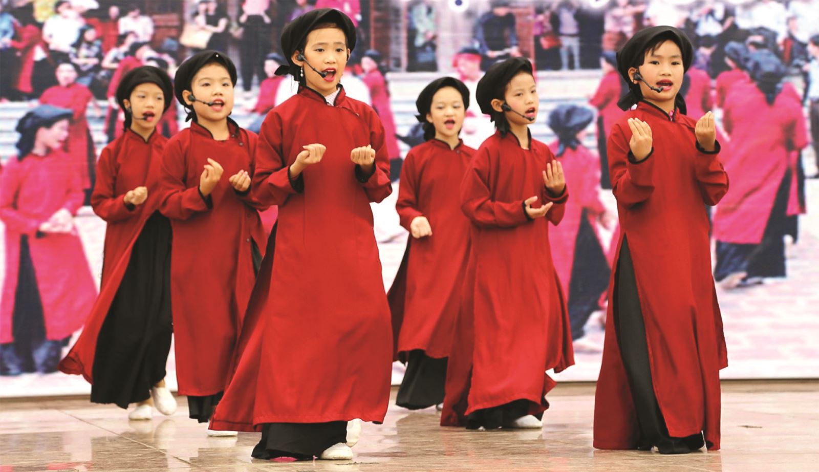 Phú Thọ - Bảo tồn và phát huy giá trị di sản văn hóa hát Xoan
