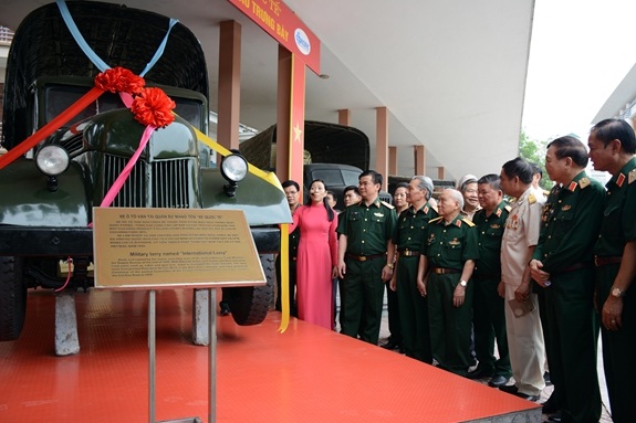 Quản lý hoạt động của Bảo tàng Hậu cần Quân đội nhân dân Việt Nam