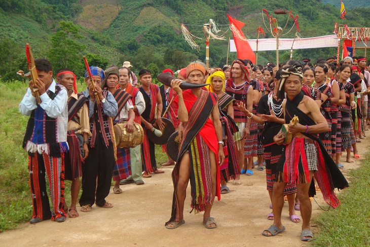 Biến đổi văn hóa của người Bru - Vân Kiều hiện  nay: Nghiên cứu trường hợp lễ cưới ở xã Ea Hiu (Đắk Lắk)