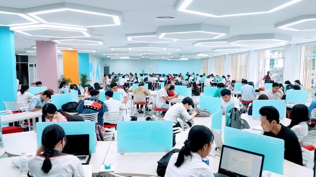 Hoạt động cung cấp dịch vụ học thuật số tại Đại học Quốc gia Thành phố Hồ Chí Minh