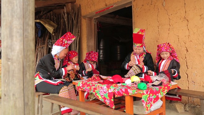 Bảo tồn và phát huy văn hóa người Dao Thanh Phán trong hoạt động du lịch cộng đồng ở Bình Liêu (Quảng Ninh)