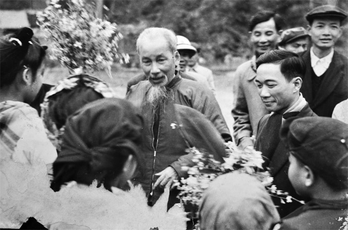 Tư tưởng Hồ Chí Minh về ý chí tự lực, tự cường và định hướng trong xây dựng cán bộ