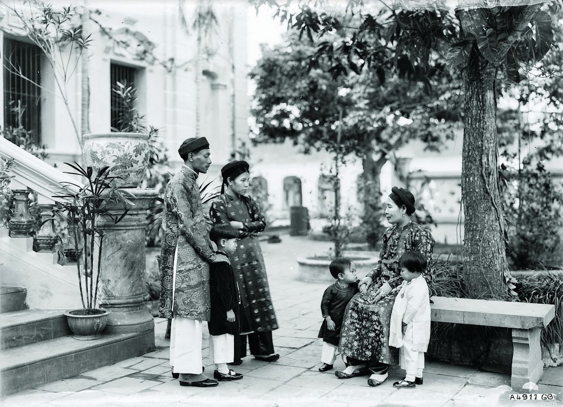 Nhận diện và phát huy giá trị Áo dài truyền thống trong bối cảnh hội nhập - Bài 1: Giá trị thẩm mỹ và bản sắc văn hóa của trang phục áo dài