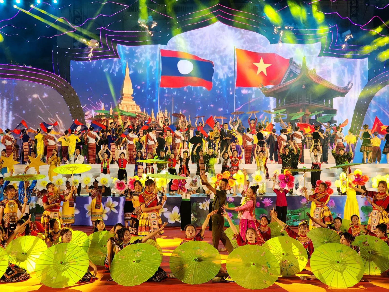 Khai mạc Ngày hội giao lưu văn hóa, thể thao và du lịch vùng biên giới Việt Nam - Lào lần thứ 3 năm 2022
