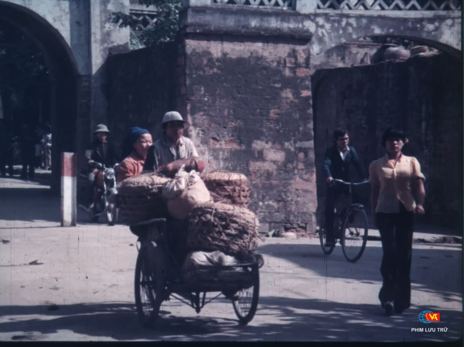 Hai bộ phim tài liệu nổi tiếng của NSND Trần Văn Thủy được phát trên kênh Truyền hình Quốc hội