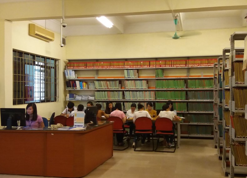 Quản lý nguồn nhân lực thông tin - thư viện tại các trường đại học ở Việt Nam