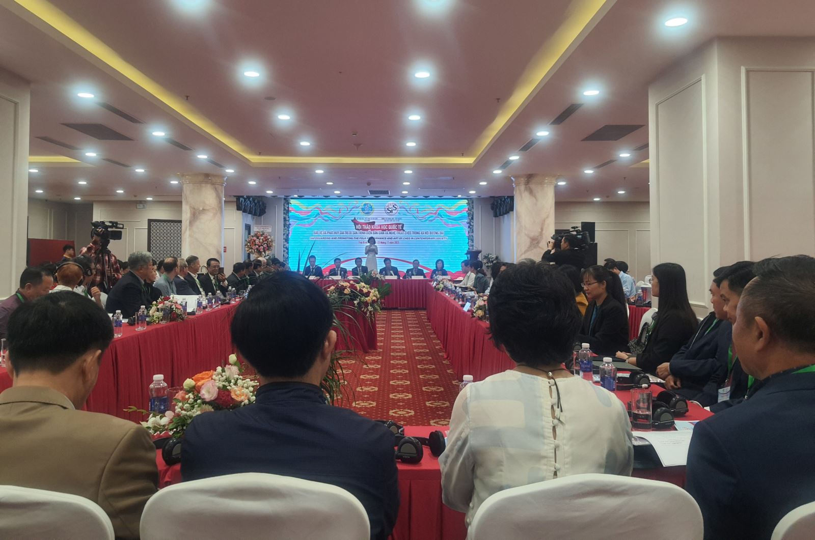 Hội thảo khoa học quốc tế về bảo vệ và phát huy giá trị di sản chèo