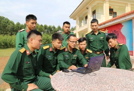 Vai trò của thanh niên quân đội trong đấu tranh bảo vệ bản sắc văn hóa dân tộc trên không gian mạng