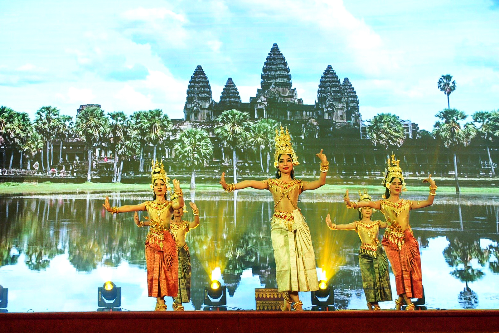 Tuần Văn hóa Campuchia tại Việt Nam năm 2023: Đặc sắc và thắm đượm tình hữu nghị