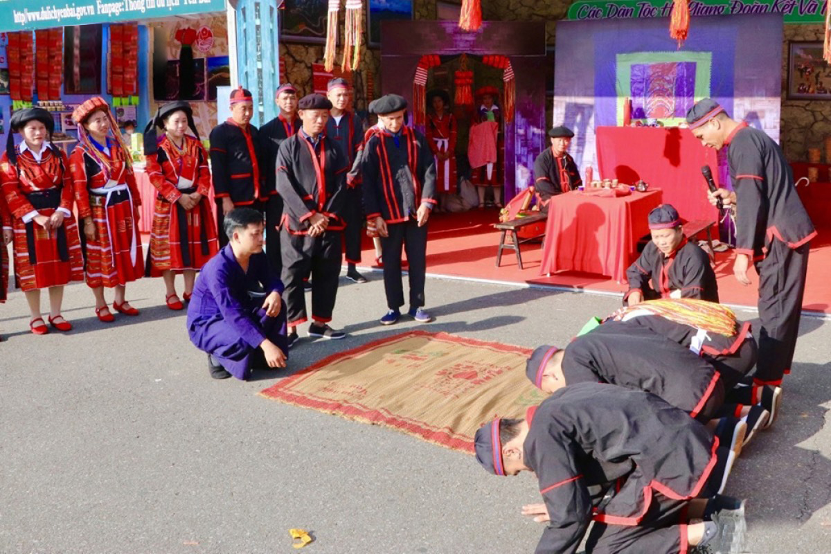 Hà Giang: Thực hiện hiệu quả nếp sống văn minh trong việc cưới, việc tang và lễ hội