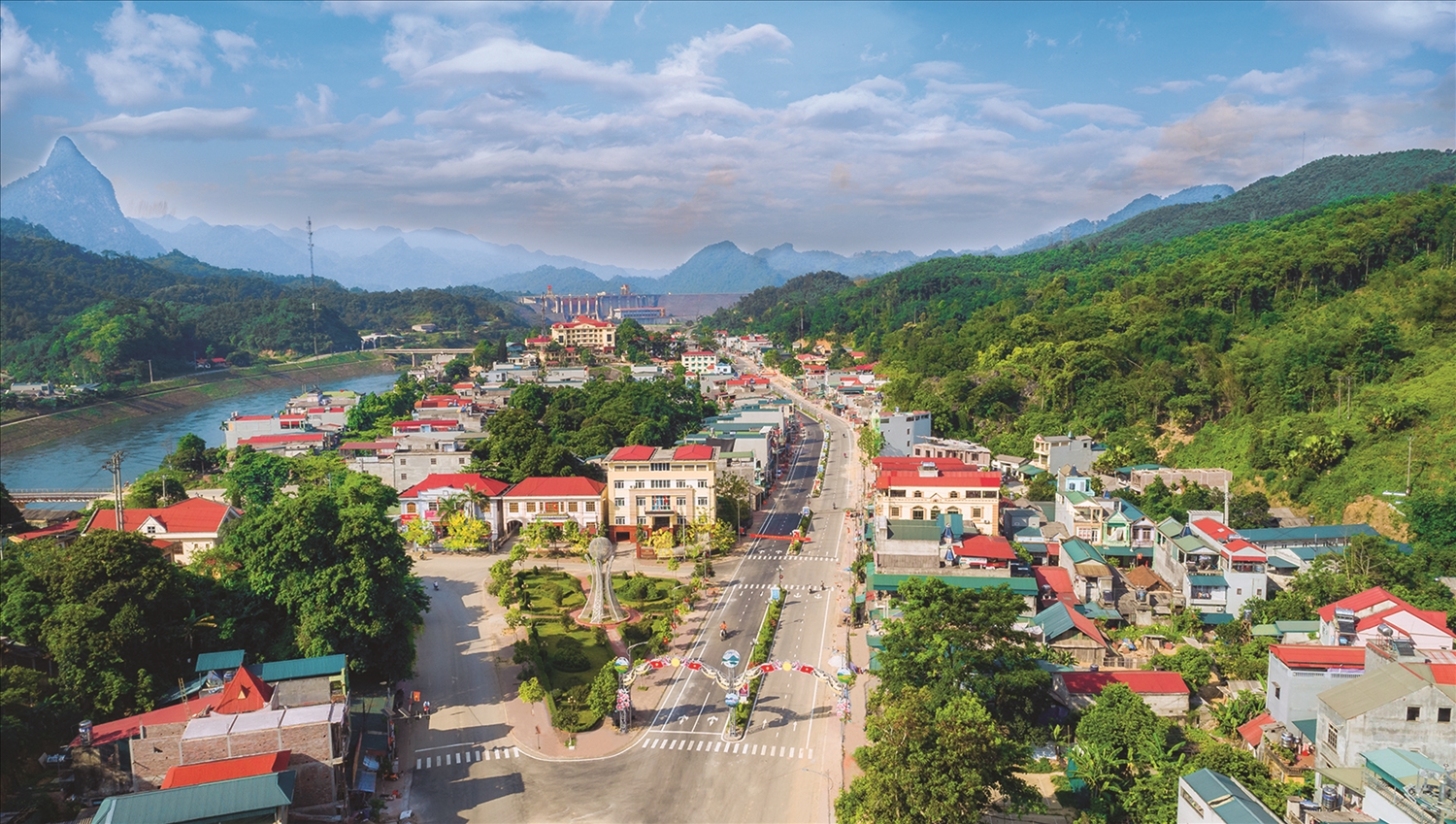 Na Hang (Tuyên Quang): Phấn đấu trở thành trung tâm du lịch của các huyện vùng cao