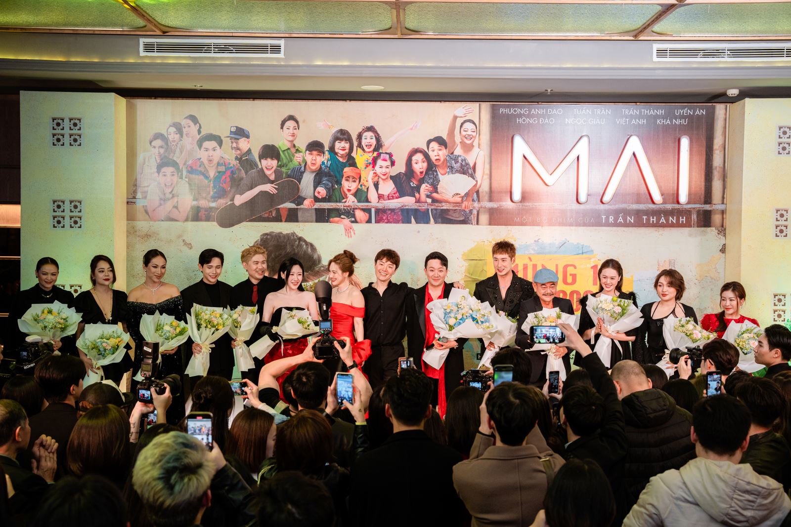 Phim “Mai” ra mắt khán giả Hà Nội trước khi khởi chiếu chính thức ngày mùng 1 Tết Giáp Thìn