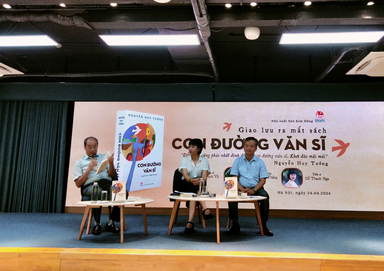 Nhân Ngày Sách và Văn hóa đọc Việt Nam, ngày 24-4-2024, Nxb Kim Đồng đã tổ chức chương trình giao lưu và ra mắt sách “Con đường văn sĩ” - nhật ký của nhà văn Nguyễn Huy Tưởng.