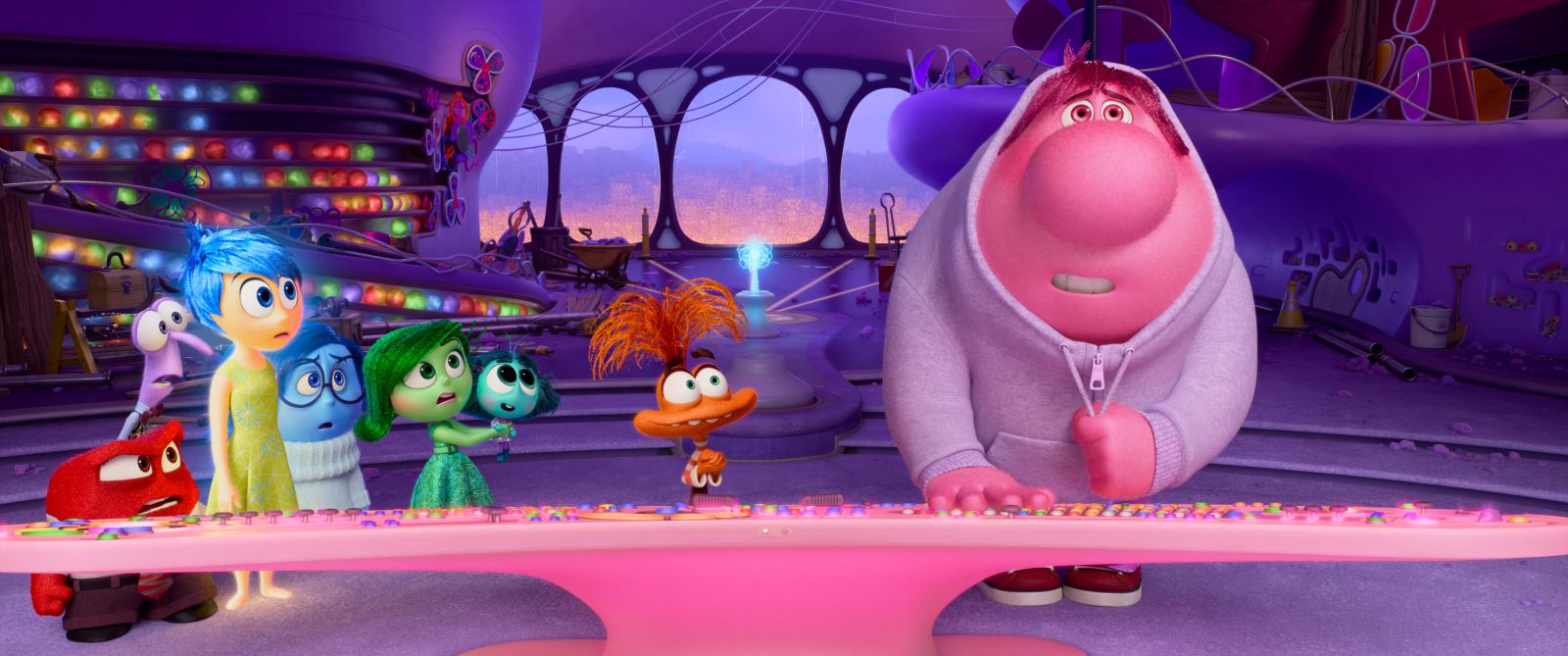 "Inside Out" (Những mảnh ghép cảm xúc) - Bộ phim hoạt hình được mong chờ của mùa hè 2024