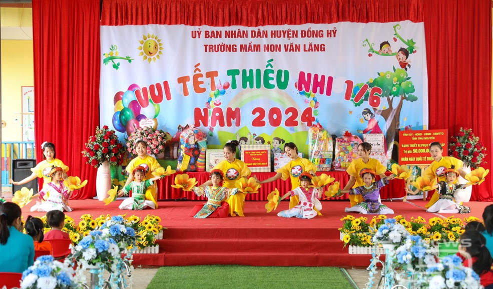Tổ chức hoạt động âm nhạc cho trẻ mầm non dưới hình thức sân khấu hóa