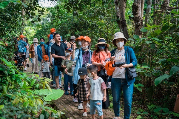 Phát triển du lịch sinh thái tại các khu bảo tồn thiên nhiên Việt Nam