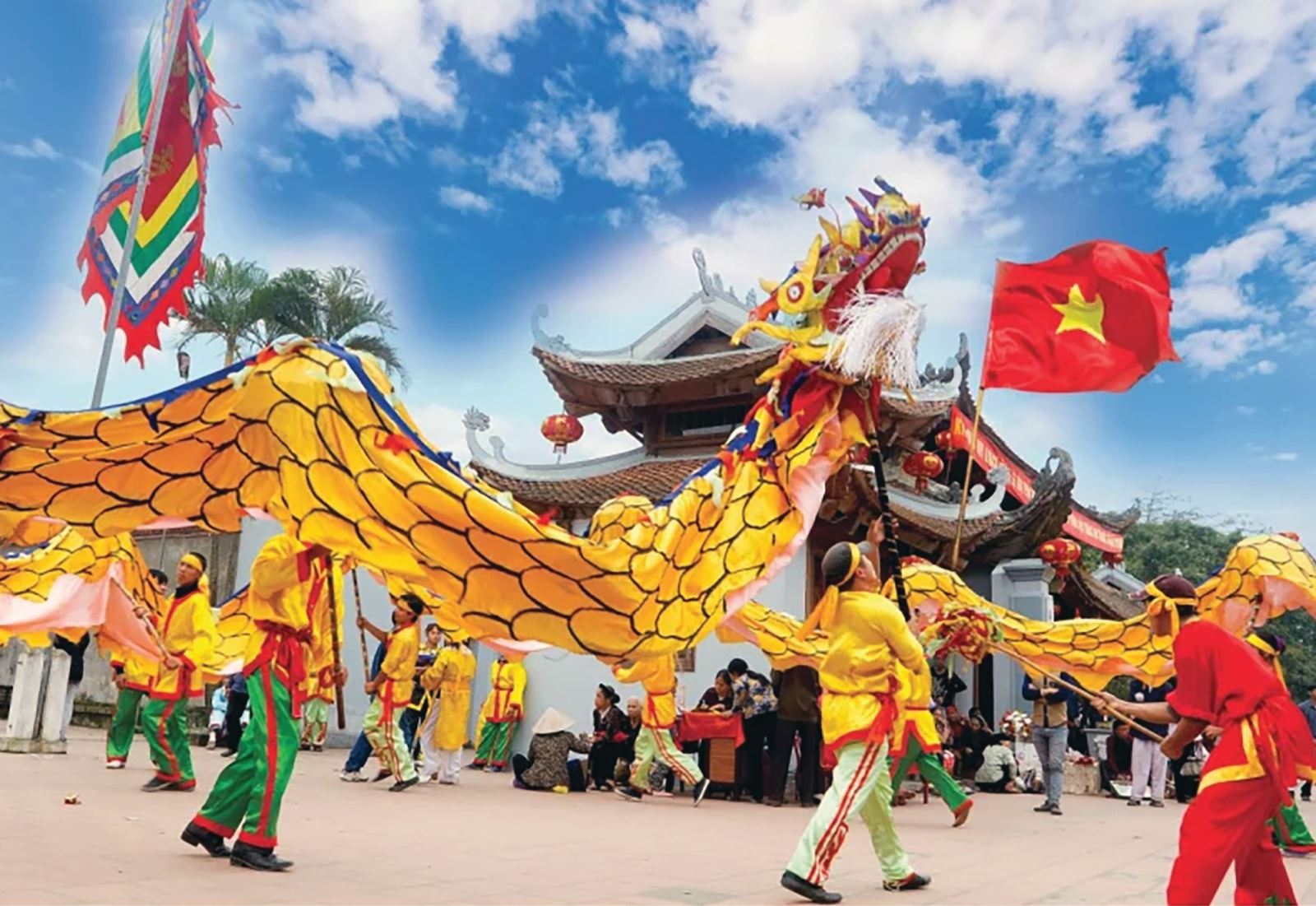 Trong bài viết “Một số nhận thức cơ bản về kỷ nguyên mới, kỷ nguyên vươn mình của dân tộc”,
Tổng Bí thư Tô Lâm xác định rõ bảy định hướng chiến lược. Trong đó, tinh gọn tổ chức bộ máy
hoạt động hiệu lực, hiệu quả được Tổng Bí thư nhấn mạnh “là vấn đề rất cấp bách, bắt buộc phải
làm, càng làm sớm càng có lợi cho dân, cho nước”(1). Đây là yếu tố then chốt tăng cường hiệu
năng, hiệu lực, hiệu quả hoạt động của hệ thống chính trị, đáp ứng yêu cầu phát triển đất nước
trong kỷ nguyên vươn mình của dân tộc Việt Nam.
