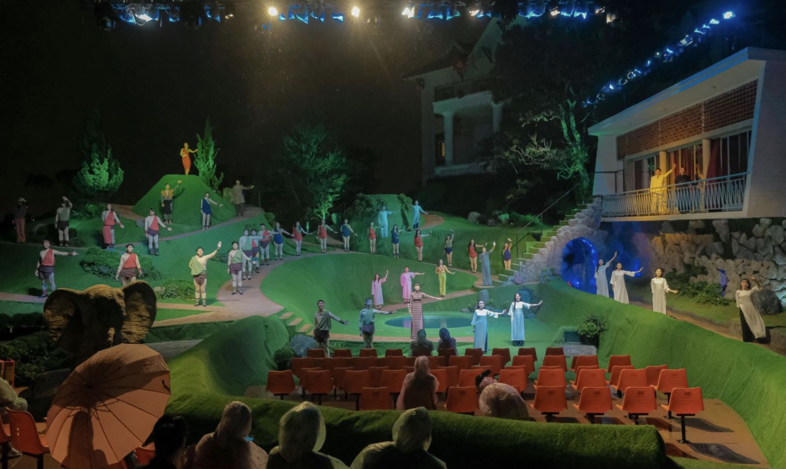 Show kịch thực cảnh Những đường chim bay: vài hàm ý về sáng tạo nghệ thuật, gắn kết công nghiệp văn hóa với du lịch