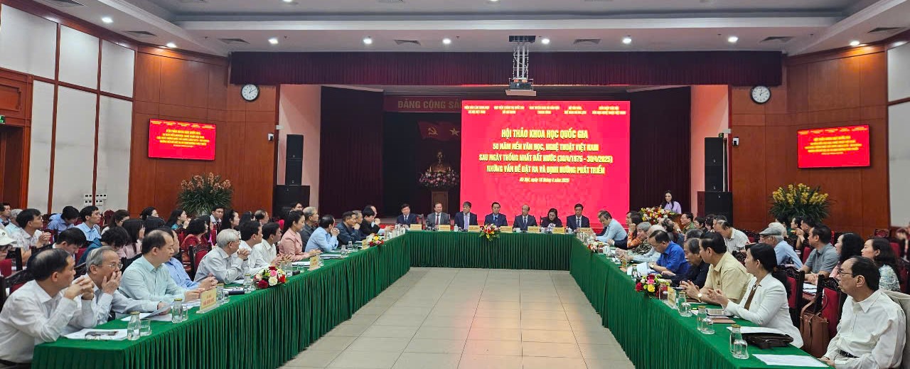 50 năm văn học, nghệ thuật Việt Nam: Những vấn đề đặt ra và định hướng phát triển