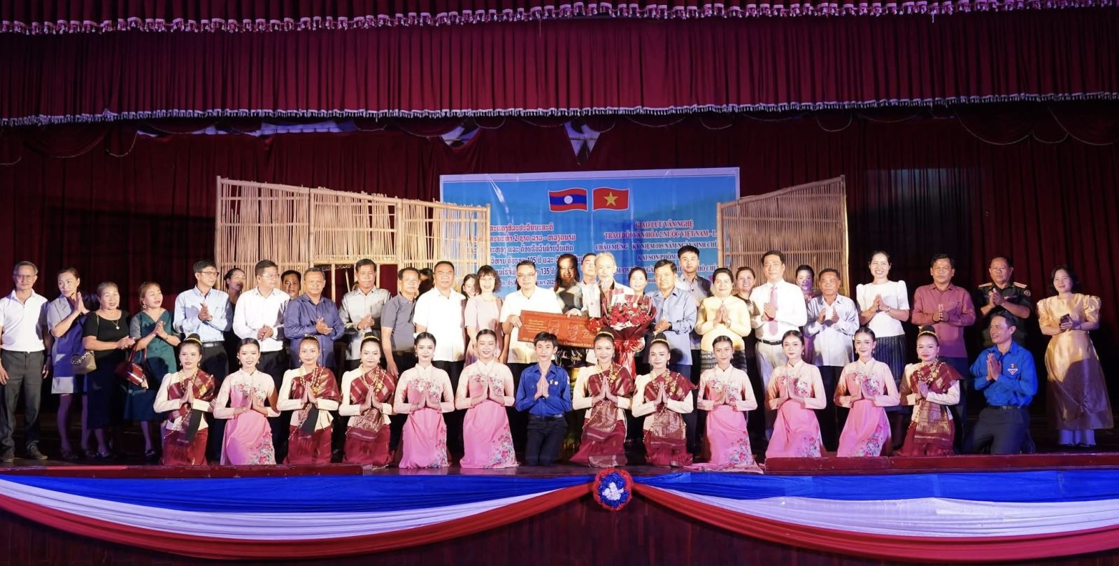 Nhà hát Kịch Việt Nam lan tỏa nghệ thuật, kết nối nghĩa tình Việt - Lào - Thái Lan