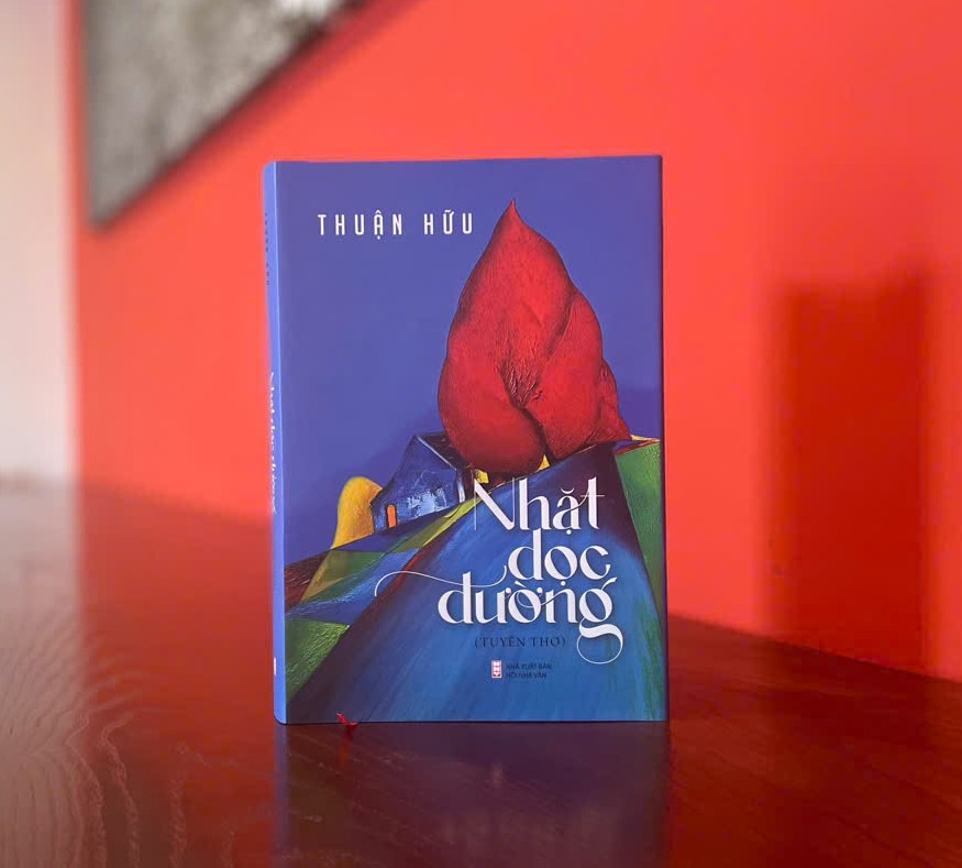 Thuận Hữu - từ những phút xao lòng đến hành trình thi ca bền bỉ
