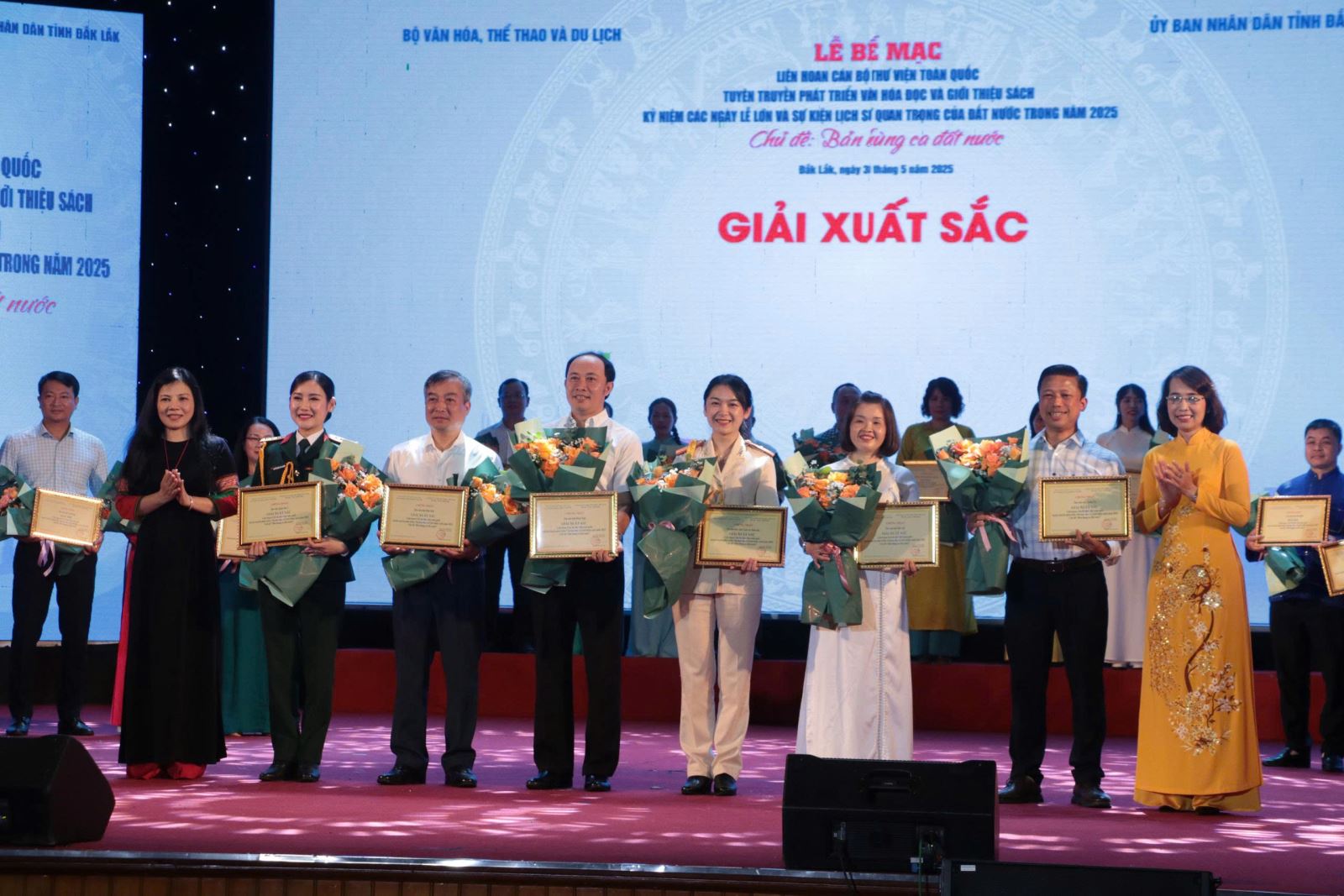 Bế mạc Liên hoan Cán bộ thư viện toàn quốc tuyên truyền phát triển văn hóa đọc và giới thiệu sách năm 2025