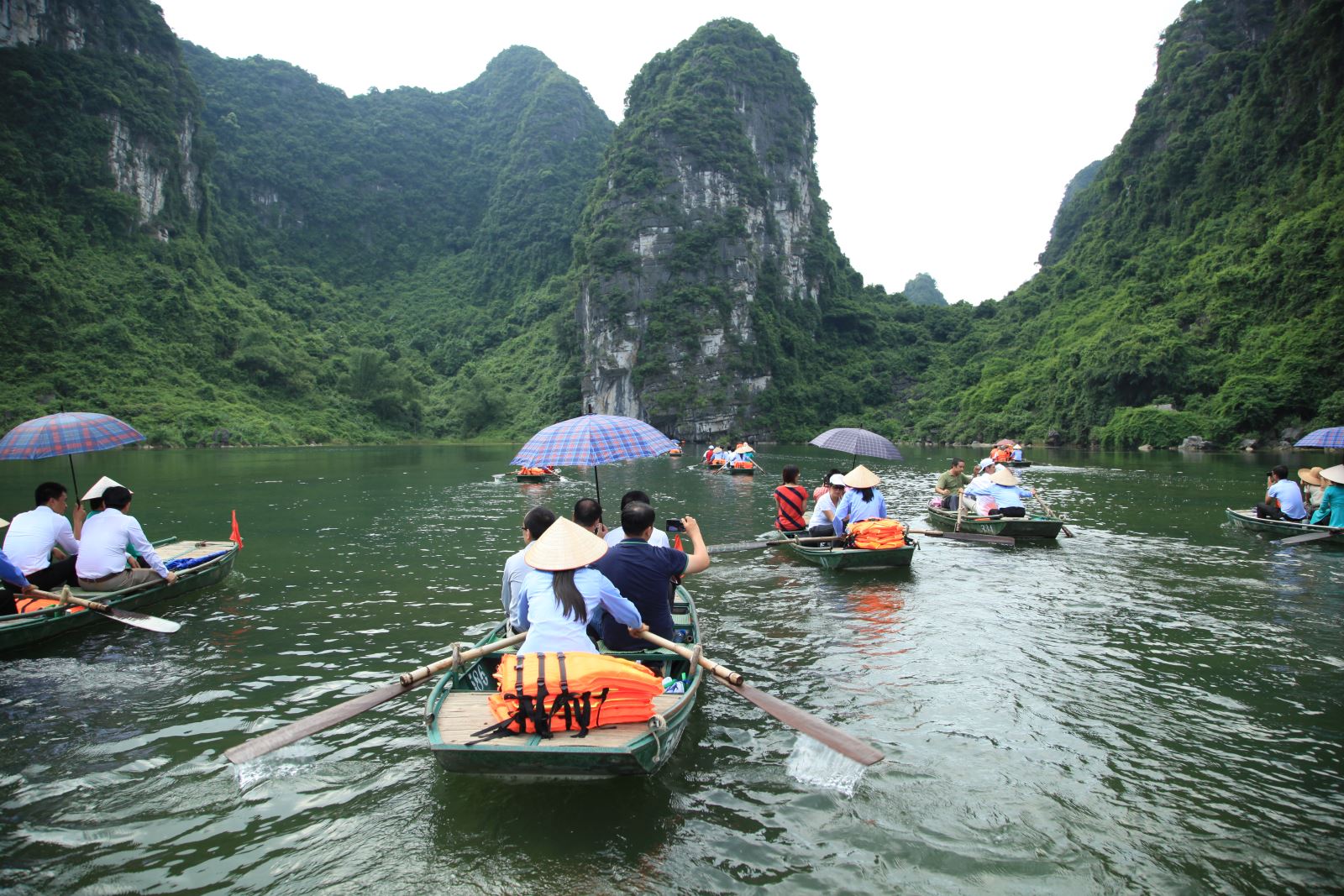 Bảo đảm sự tham gia tích cực và ý nghĩa của cộng đồng tại các khu di sản thế giới: Khung chính sách của UNESCO và Việt Nam