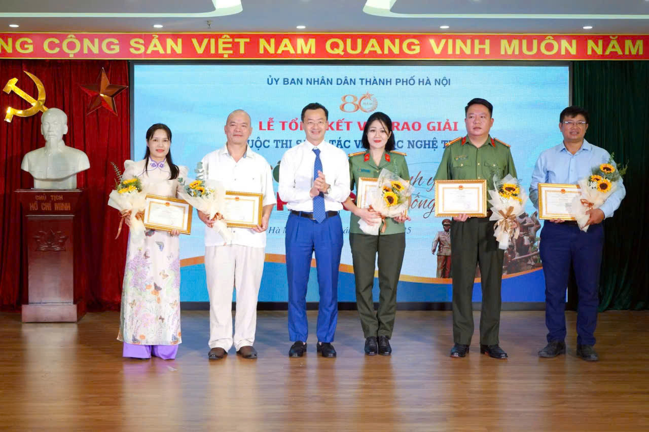 Tôn vinh 50 tác phẩm văn học, nghệ thuật xuất sắc với chủ đề “Công an Thủ đô vì bình yên cuộc sống”