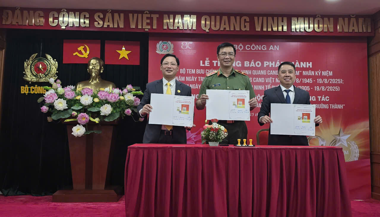 Bộ tem bưu chính “80 năm - Vinh quang Công an nhân dân Việt Nam”: Tri ân và lan tỏa giá trị lịch sử