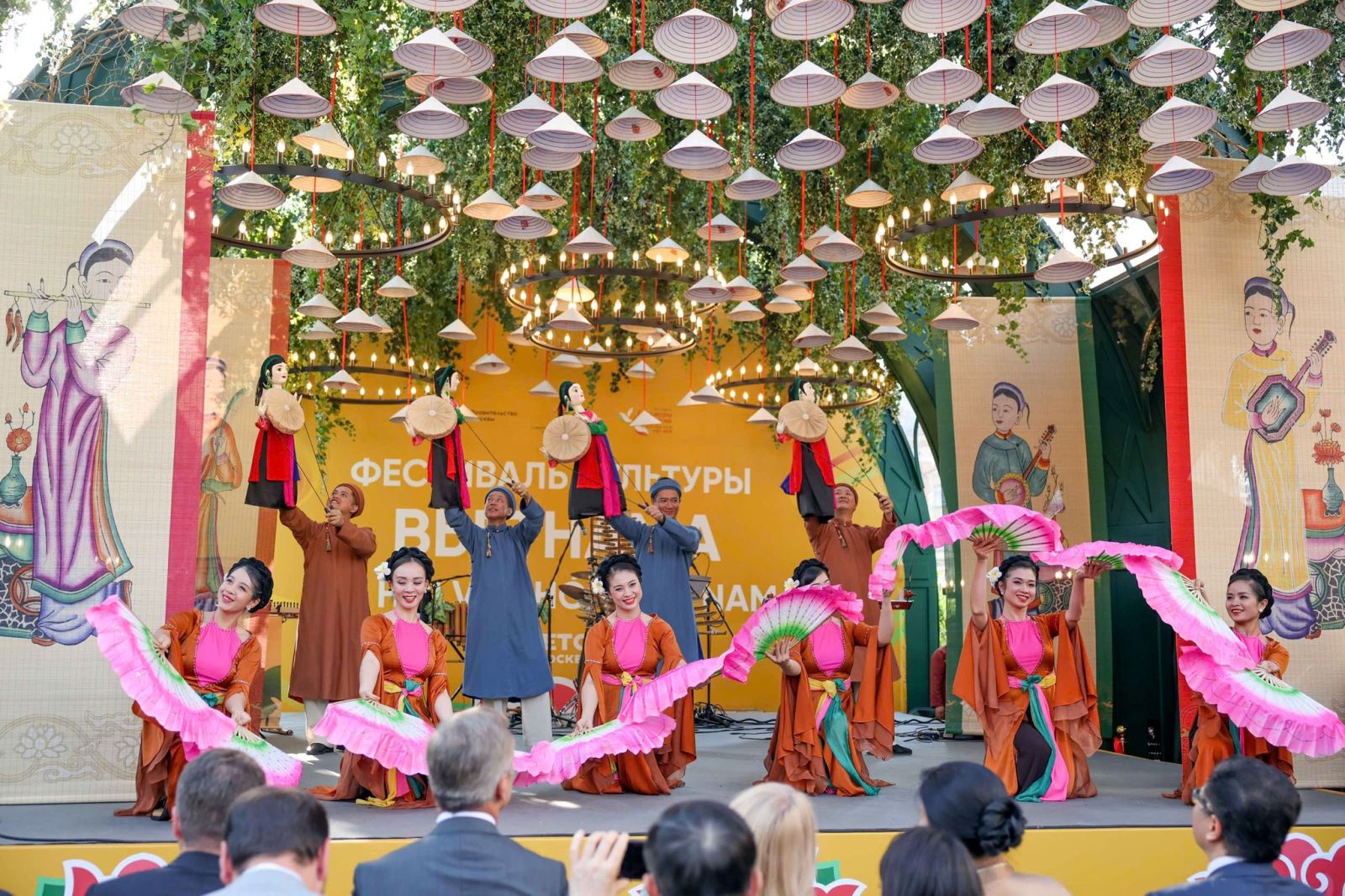 “Việt Nam - Sắc màu từ miền nhiệt đới”: Chương trình múa rối đặc biệt chinh phục khán giả trong nước và quốc tế