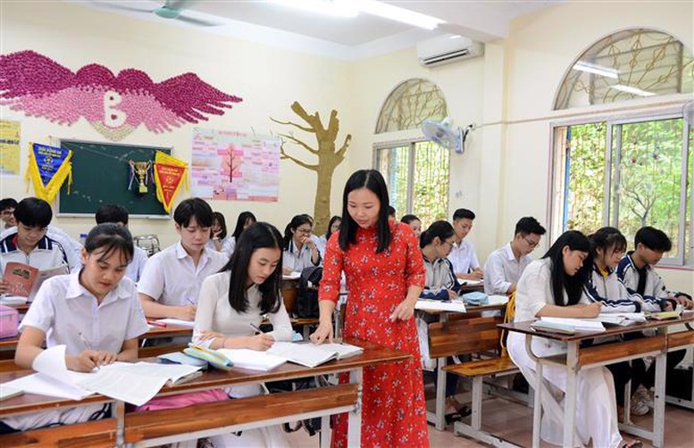 Nghị quyết của Bộ Chính trị về đột phá phát triển giáo dục và đào tạo