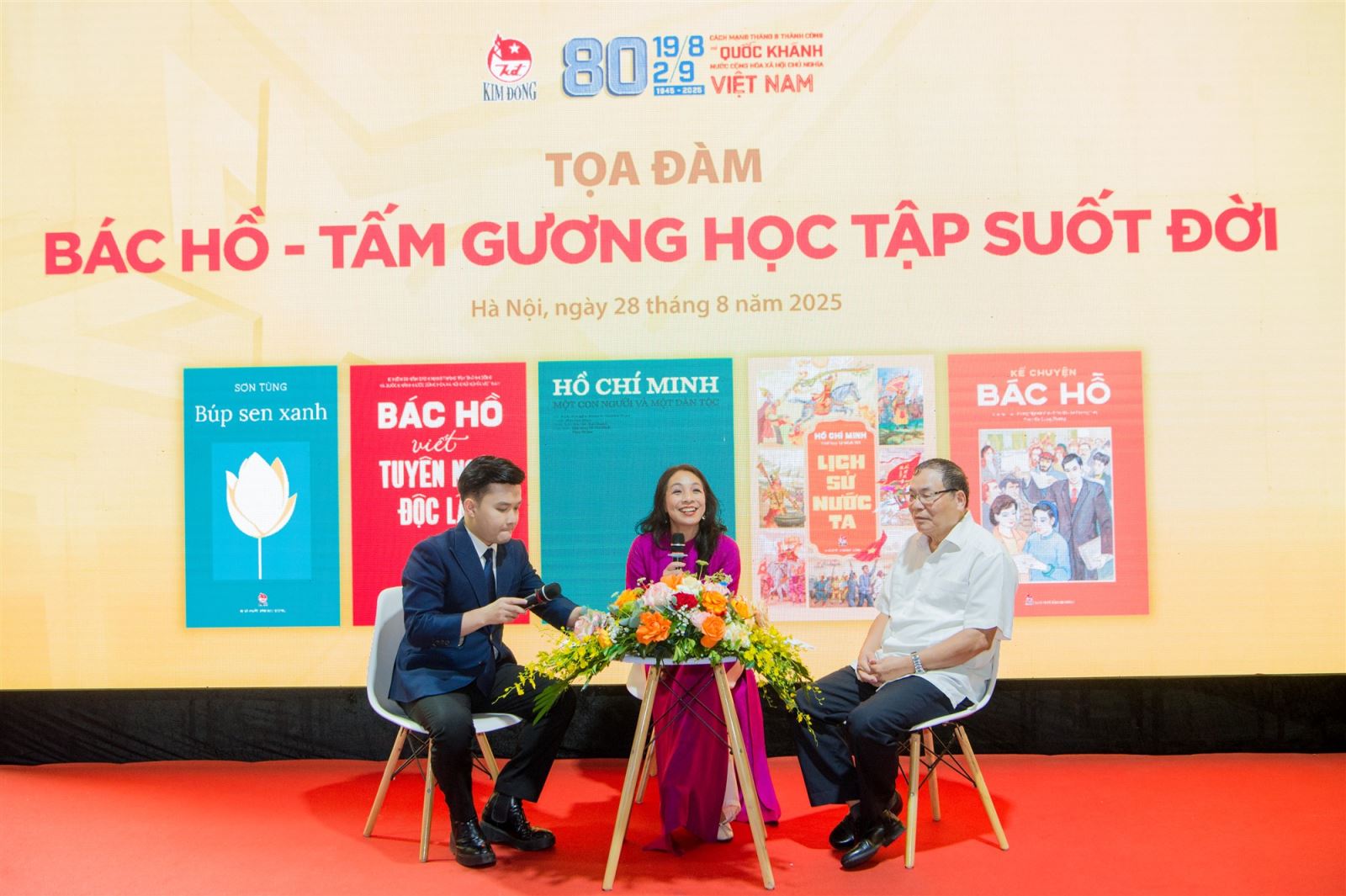 Tọa đàm “Bác Hồ - Tấm gương học tập suốt đời”
