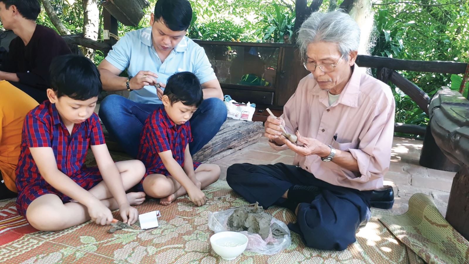 Phỗngđất -đồchơi Trung thu truyền thống vùng Bắc Ninh - Kinh Bắc