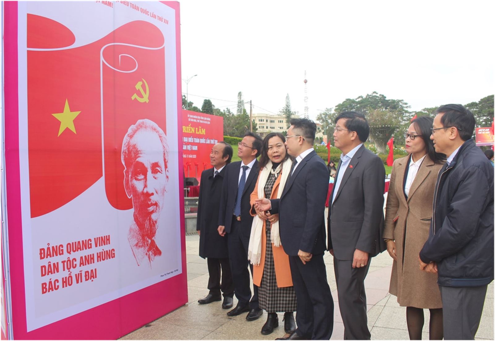 Lâm Đồng: Khai mạc Triển lãm tranh cổ động tuyên truyền Đại hội XIV của Đảng