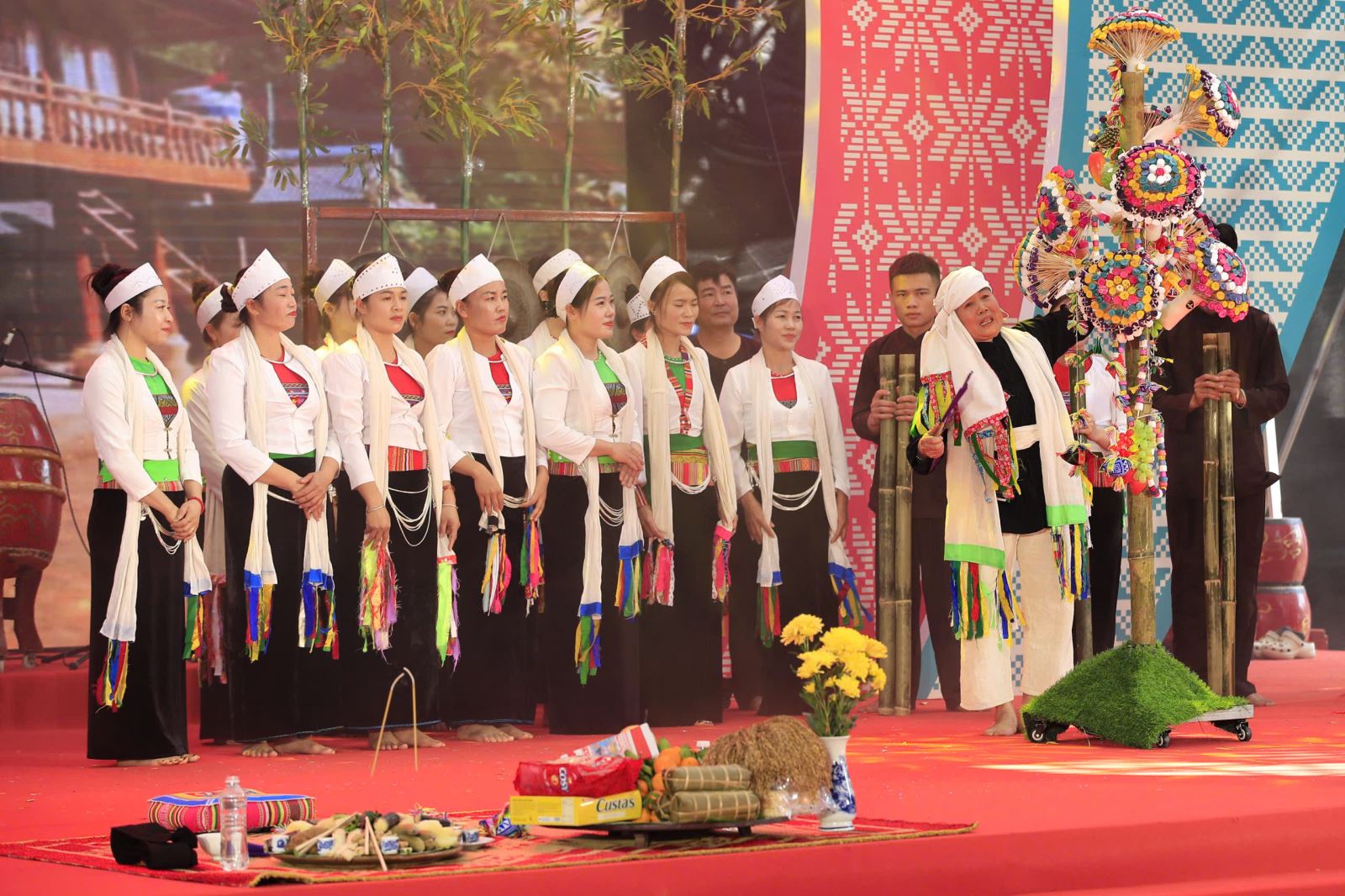 Trích đoạn Lễ hội Ăn trường của người Mường xã Liên Sơn, tỉnh Lào Cai 