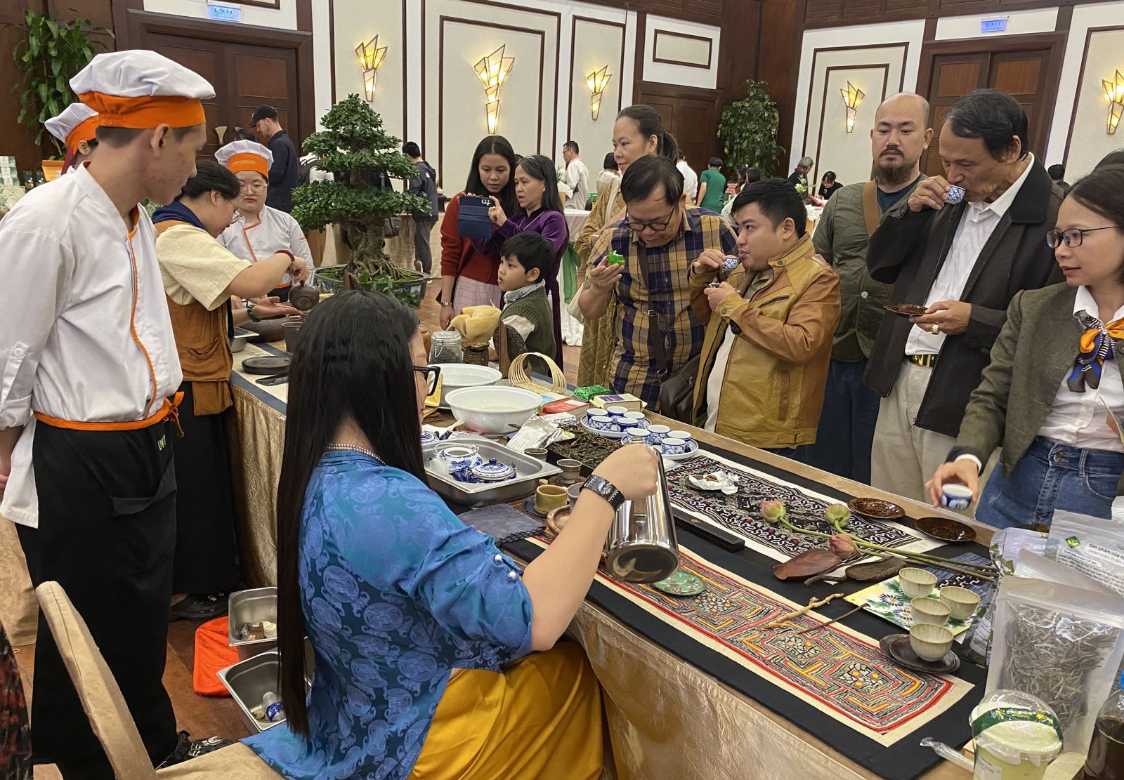 Đà Nẵng: Văn hóa Trà Việt “Hương trà xưa – Vị bánh cổ”