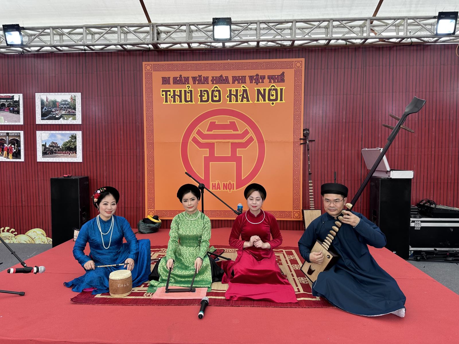 Sự phục hưng và phát triển nghệ thuật ca trù  50 năm sau ngày đất nước thống nhất:  thành tựu, thách thức  Và triển vọng phát triển bền vững