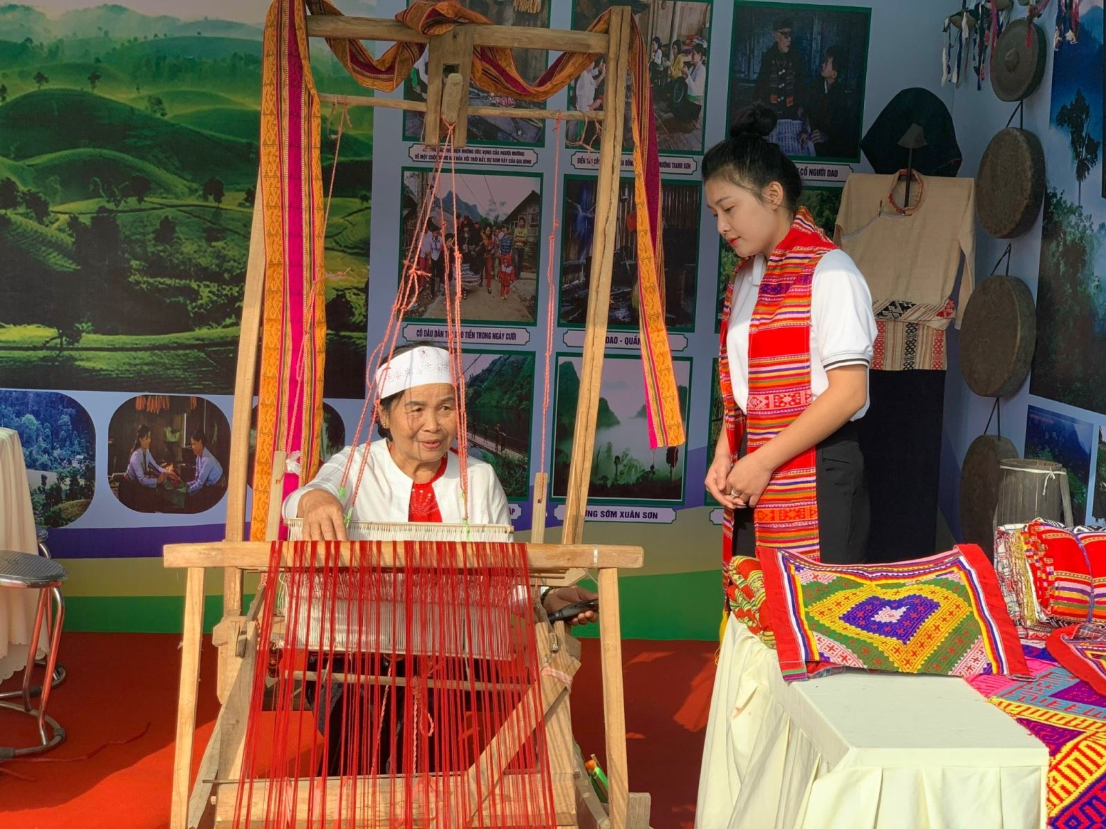 Bảo tồn và phát huy giá trị trang phục truyền thống của đồng bào DTTS hiện nay